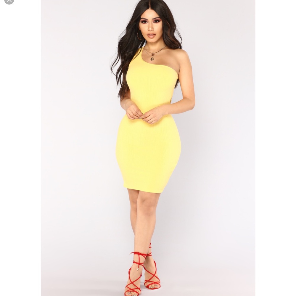 Fashion nova yara ribbed yellow dress